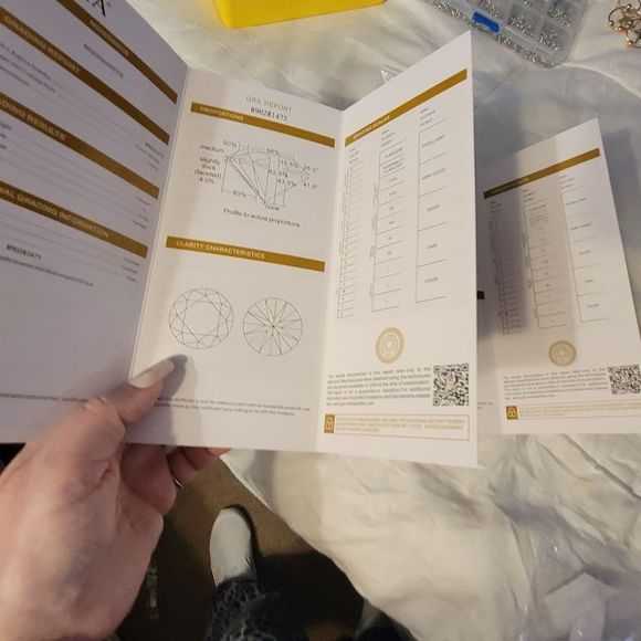 1.6cw 3cttw Certified vvs1 color D 6mm Round moissonite diamond studs - Picture 8 of 16